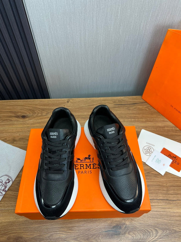 HM Men's Sneaker Black Cowhide Suede 936364