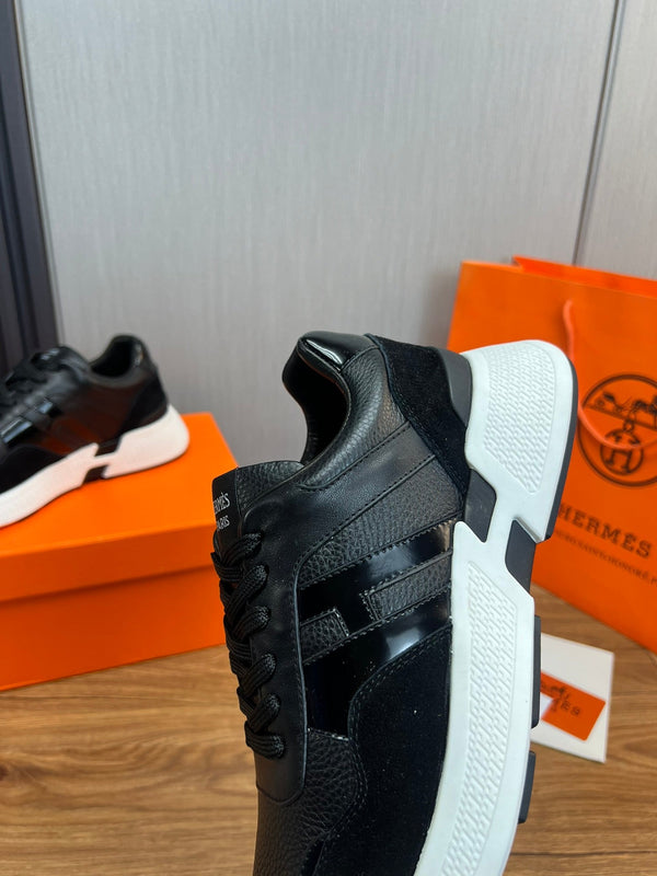 HM Men's Sneaker Black Cowhide Suede 936364