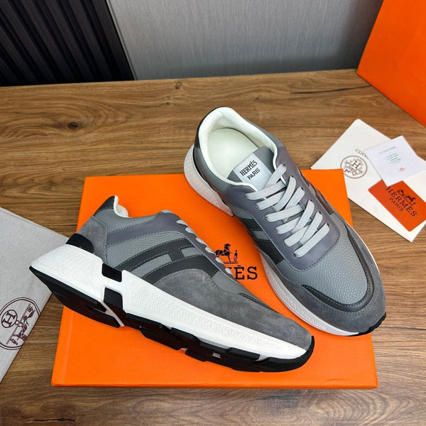 Sneaker da uomo HM in pelle scamosciata grigia 936369