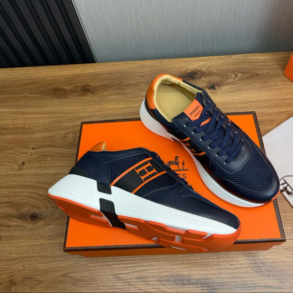 Sneaker da uomo HM in pelle di vacchetta blu navy 519228