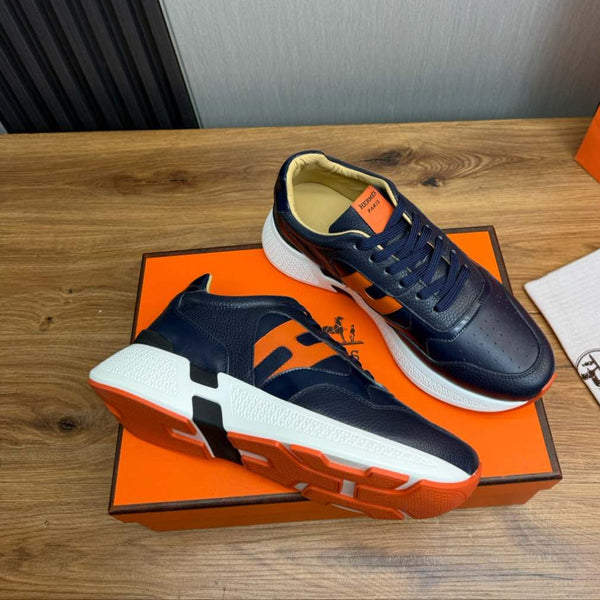 Sneaker da uomo HM in pelle di vacchetta blu navy 519232
