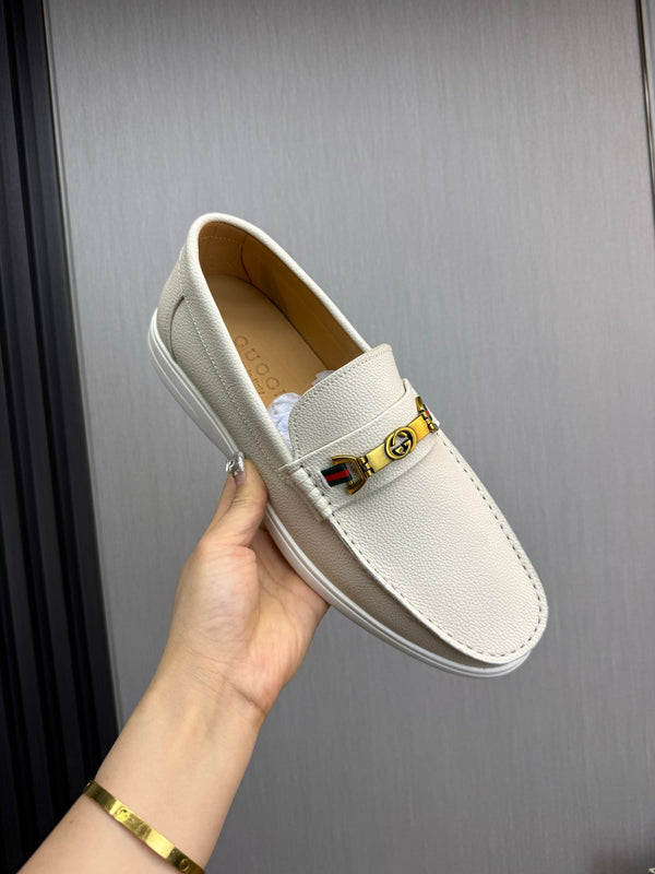 GG Men's Leather Loafers White Calfskin 587560