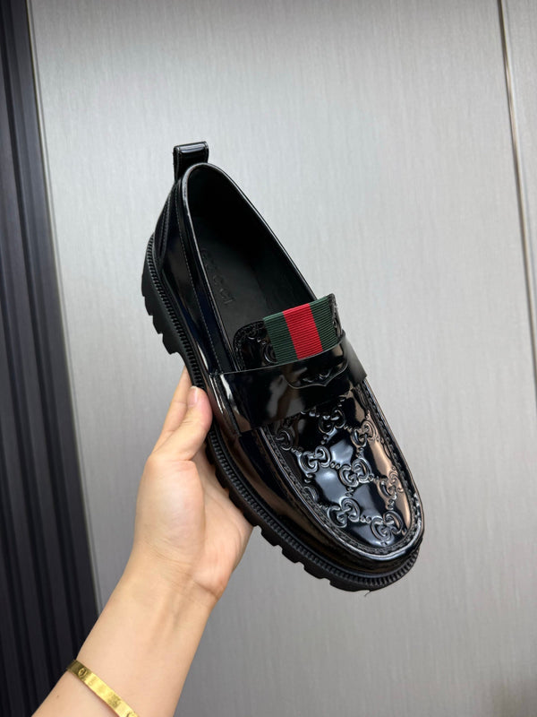GG Men's Web Loafer Black Patent Leather 724592