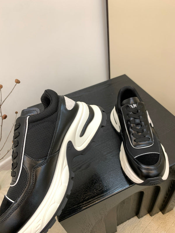 Chanel Sneakers Black White Leather And Mesh Fabric 537186