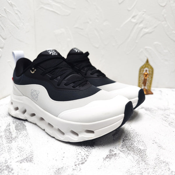 SNEAKER CLOUDTILT 2.0 GRIGIO CHIARO IN PELLE DI VITELLO NERA E RETE TRASPIRANTE