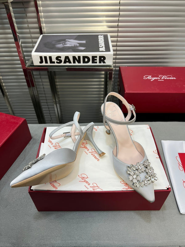 Flower Strass Buckle Slingback Pump 90 Grey Satin