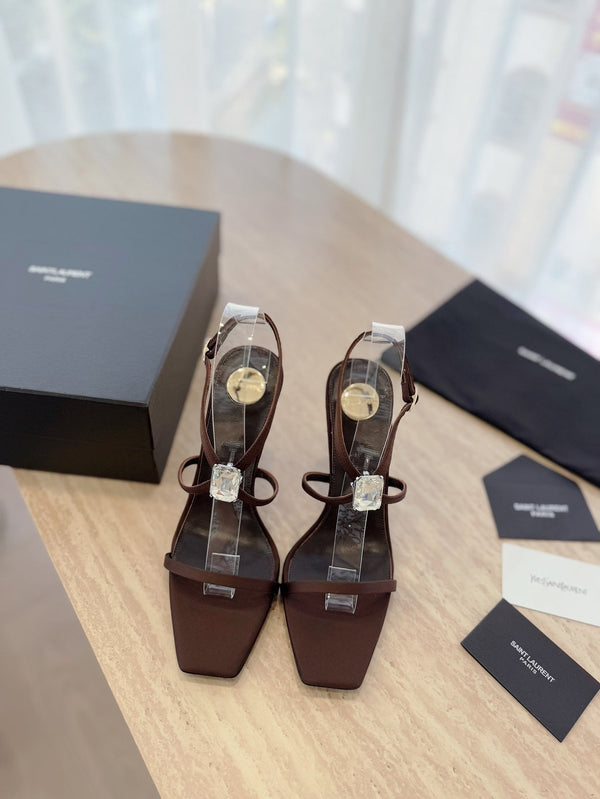 SANDALO TACCO ALTO 10 CM IN CREPE DI RASO MARRONE CIOCCOLATO E CRISTALLI