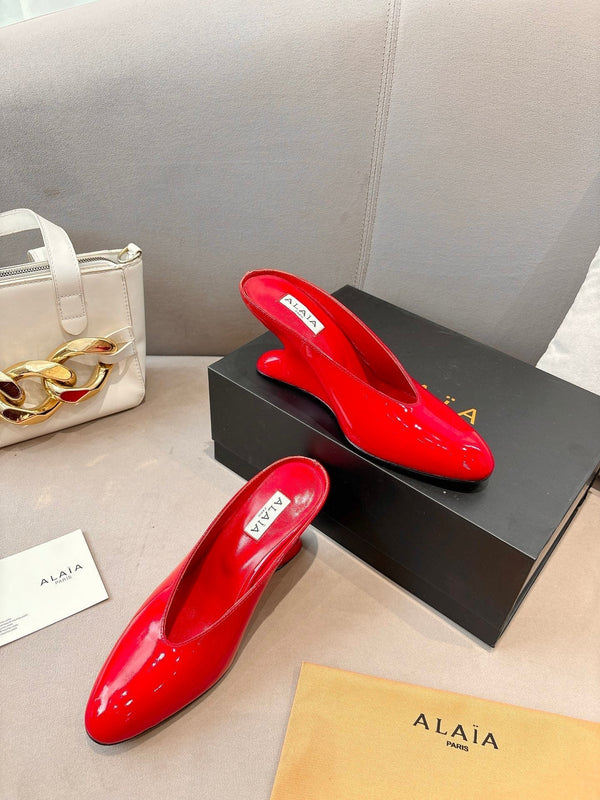 Alaia 25 Curve Wedge Mules Red Lambskin 293556