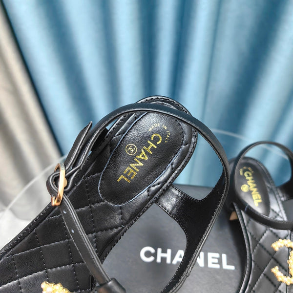 cc thong sandal 40 black calfskin gold cc logo