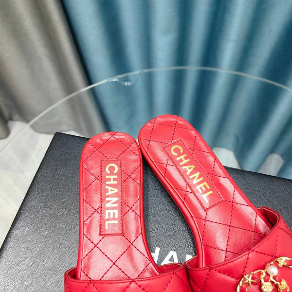 sandalo mulo trapuntato in pelle di vitello rossa mop