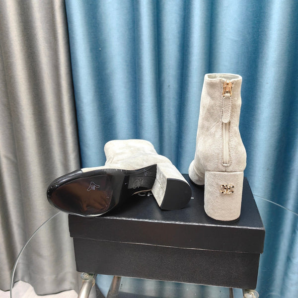 CC Ankle Boots 70mm White Suede