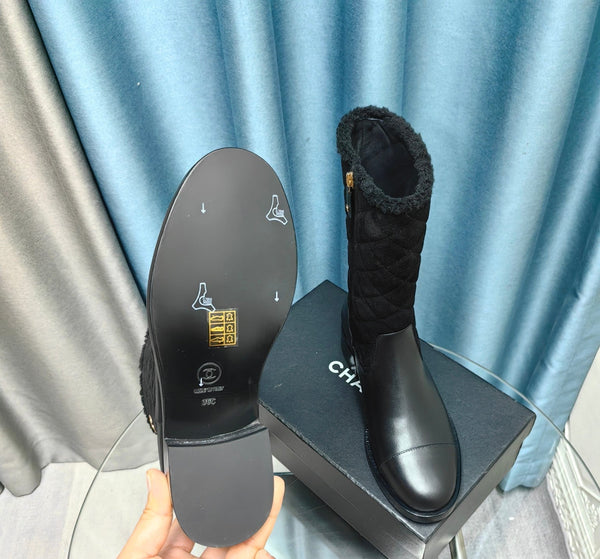 CC Short Boots Black Suede Lining Wool And Lambskin