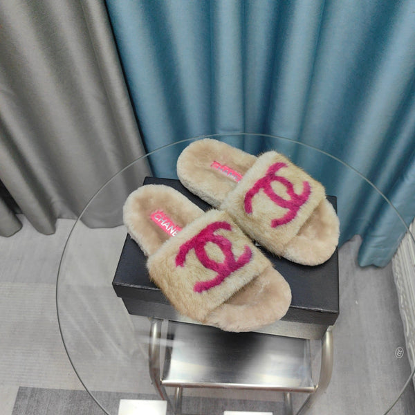 CC Slippers Beige Pink Text Fleece Wool