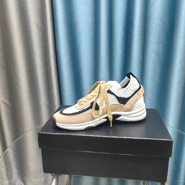 CC Sneaker Beige Bianco Pelle Scamosciata e Tessuto a Rete in Poliestere