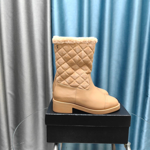 CC Short Boots Beige Suede Lining Wool And Lambskin
