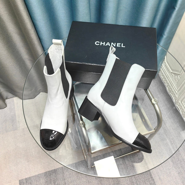 CC Chelsea Ankle Boots White Calfskin