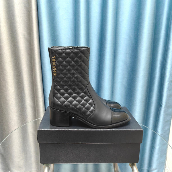 CC Short Boots Black Quilted Calfskin And Lambskin