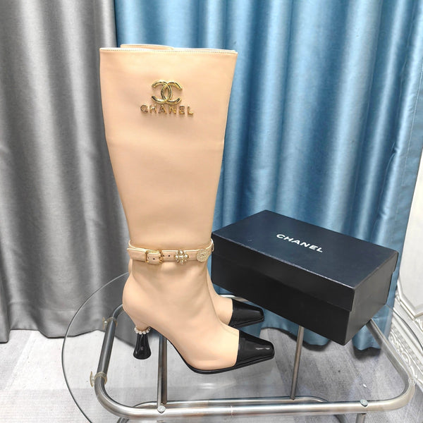 Stivali alti CC in pelle di vacchetta e agnello beige