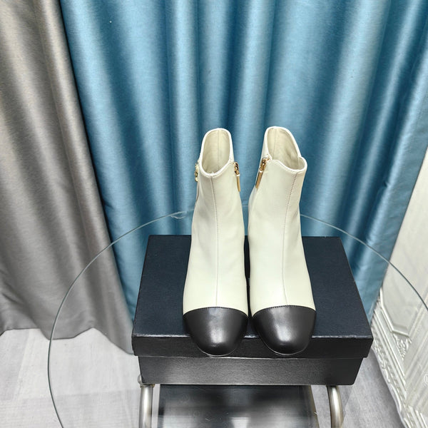 Stivaletti CC in pelle di vacchetta bianca