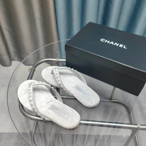 CC Thong Grey Velvet Pearl
