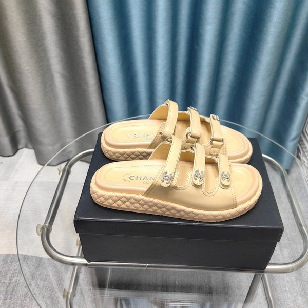 Sandalo CC 25C Triplo Cinturino Pelle di Vitello Beige