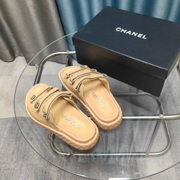 Sandalo CC 25C Triplo Cinturino Pelle di Vitello Beige