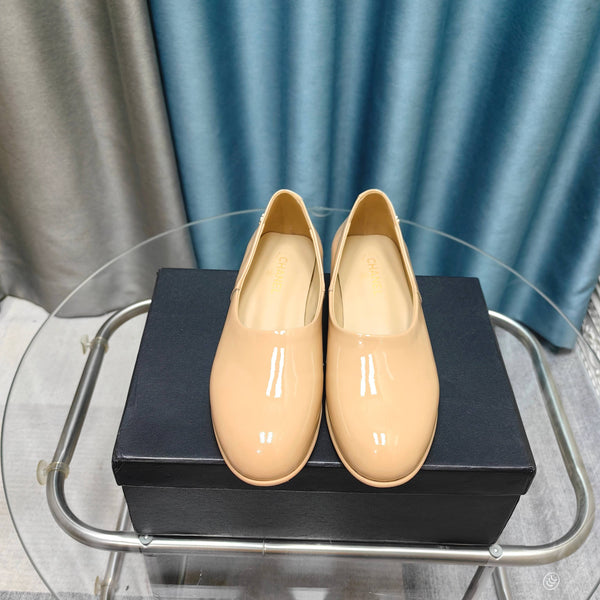 CC 25C Loafer Beige Patent Calfskin