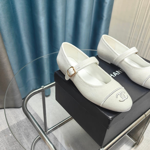 CC 25C Marry Janes White Fabric