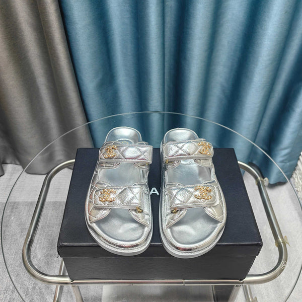 CC 25C Dad Mule in pelle di vitello martellata metallizzata argento