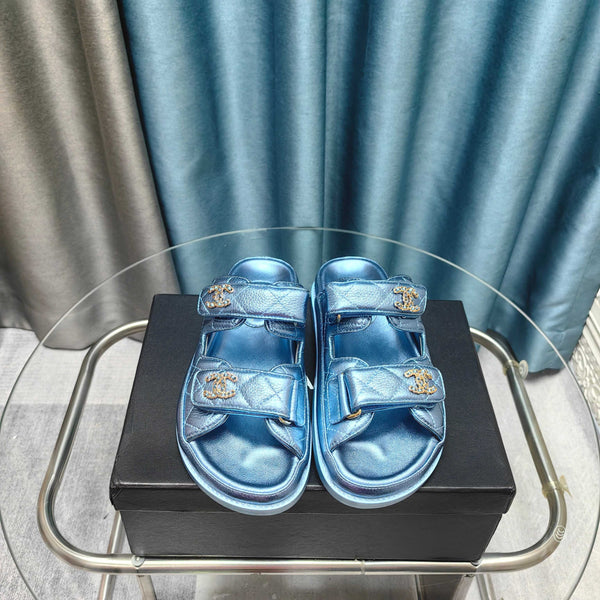 CC 25C Dad Mule Cloud Blue Metallic Pelle di vitello grana