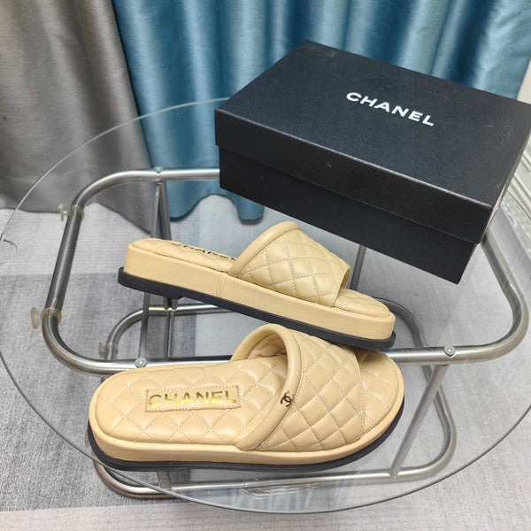 CC 25 Mule Quilted Calfskin