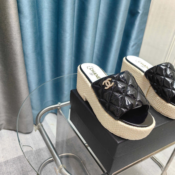 CC 25 Platform Sandal 10cm Patent Calfskin