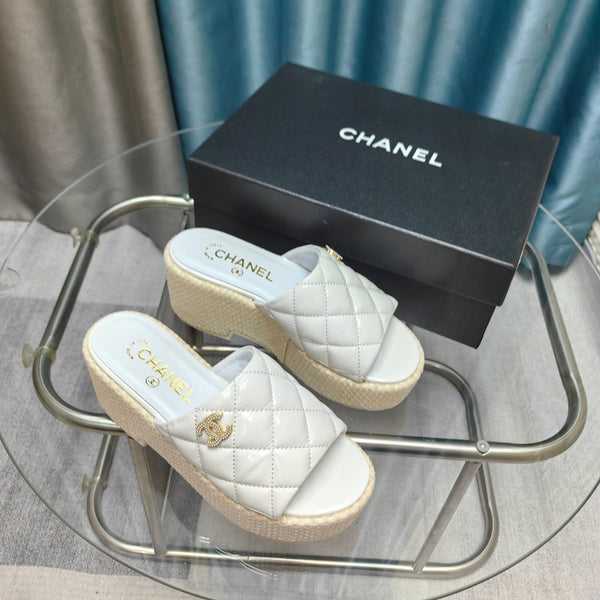 CC 25 Platform Sandal 10cm Patent Calfskin