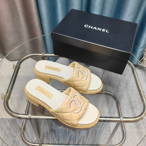 CC 25 Sandal 5cm Quilted Calfskin Leather Chain