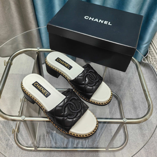 CC 25 Sandal 5cm Quilted Calfskin Leather Chain