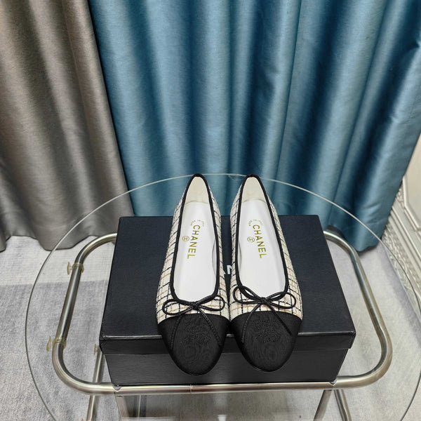 CC 25P Ballet Flat White Tweed Black Grosgrain