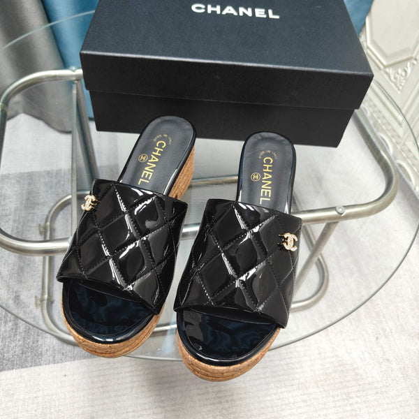 CC 25 Platform Sandal 10cm Patent Calfskin