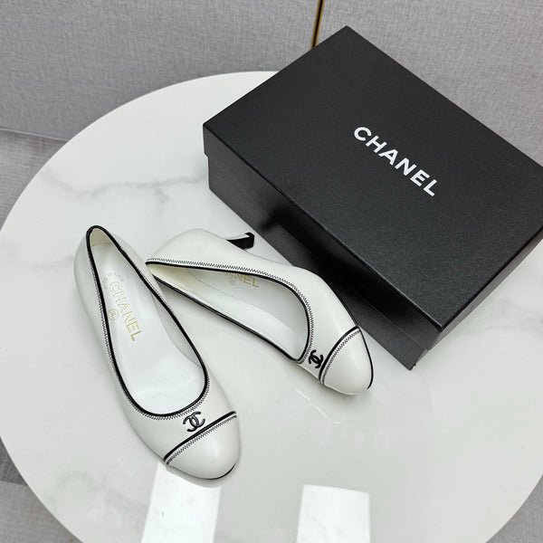 CC 25 Pumps 50mm White Black Sheepskin 368794