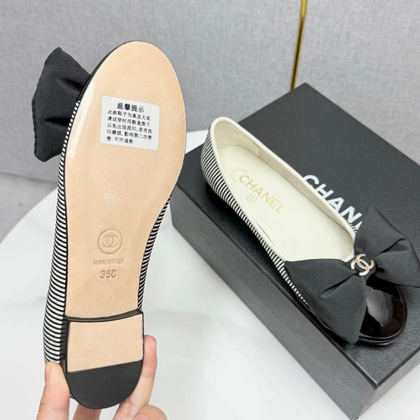 CC 25 Ballerine con Fiocco Nero Bianco Tela Motivo a Righe e Grosgrain 368809