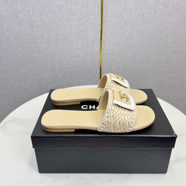 CC 26s Slipper Light Beige Sheepskin Tweed 620279