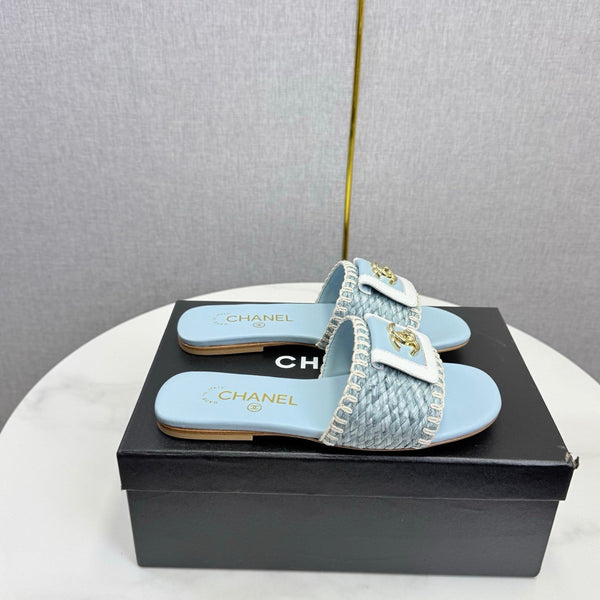 CC 26s Slipper Light Blue Sheepskin Tweed 620280
