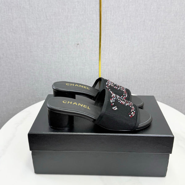 CC 26SS Sandales Cuir de mouton en maille noire 639891