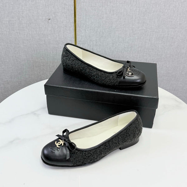 CC 26s Ballet Flats In Black Tweed And Lambskin