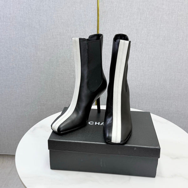 CC 26s Metiers d'Art Boot Black White Lambskin 904453