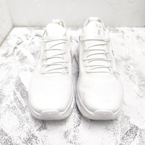 CLOUDTILT SNEAKER IN WHITE RECYCLED POLYESTER