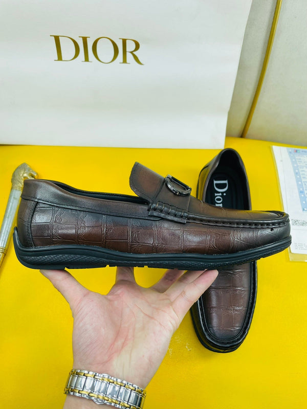 CD SYMBOL GRANVILLE LOAFER PECAN EMBOSSED CALFSKIN