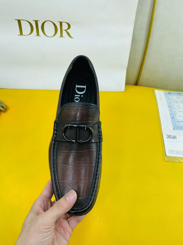 CD SYMBOL GRANVILLE LOAFER PECAN EMBOSSED CALFSKIN