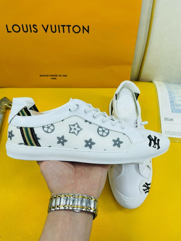 LV SNEAKER WHITE MONOGRAM JACQUARD AND CALFSKIN