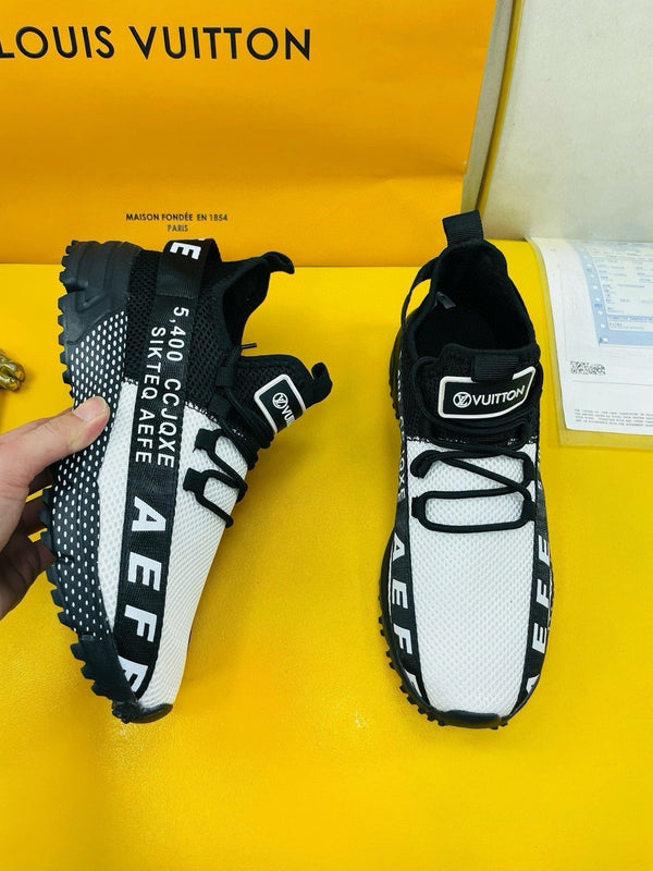 SNEAKER LV IN TESSUTO A RETE TRASPIRANTE NERO E BIANCO