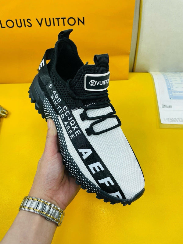 SNEAKER LV IN TESSUTO A RETE TRASPIRANTE NERO E BIANCO